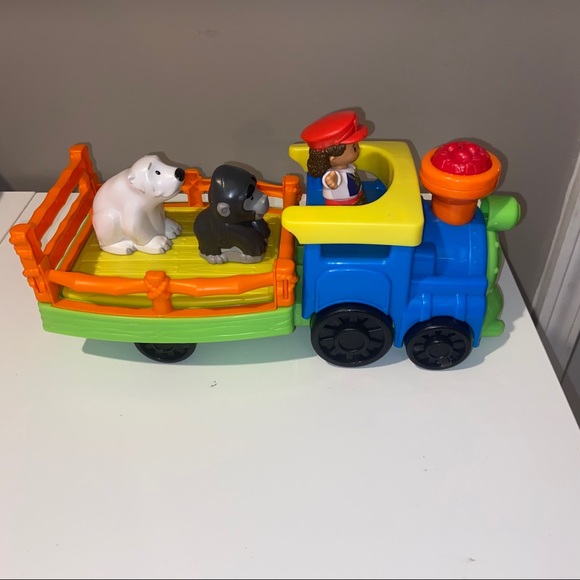 little people Other - Fisher-Price Little People Zoo Safari Train Sounds Toy Works With Characters.